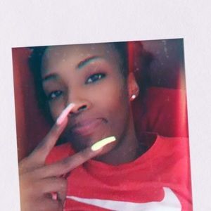 Meet your Posher, Charlissa